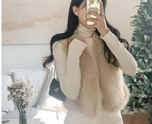Faux Fur Vest - Stylish & Cozy