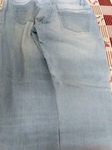 Light Wash Stretch Jeans