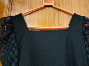 Chic Black Puff Sleeve Dress🩷