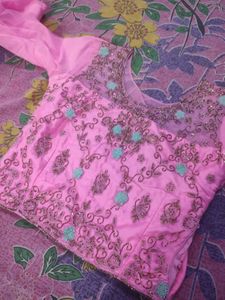 pink 🩷 lehnga it's beautiful 😍