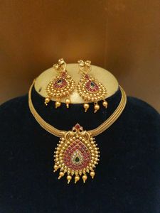 matt finish attigai necklace set with earrings