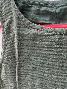 Textured Sleeveless Green Top