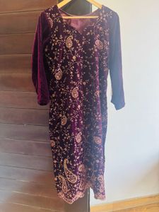 Velvet Embroidered Kurta with Shawl