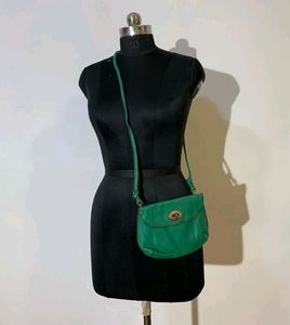 Fossil green leather sling