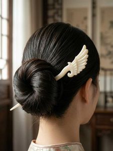 Elegant Wing Hair Stick