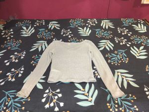 Sparkly V-Neck Long Sleeve Top