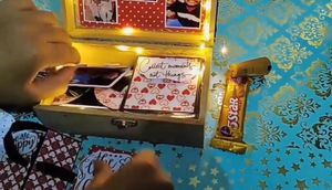 gift box with 10 cards inside and chocolte