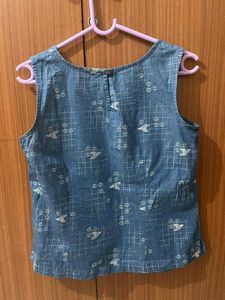 Chic Blue Bird Print Sleeveless Top
