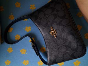 Coach Signature Shoulder Bag