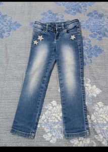 A bundle of Jeans 👖 3pc