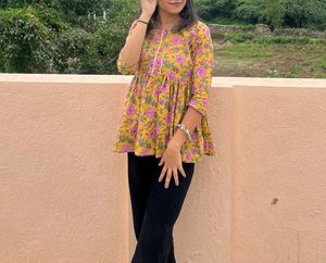 YELLOW SHORT TOP / KURTI
