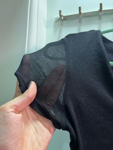 Black V-Neck Crop Top