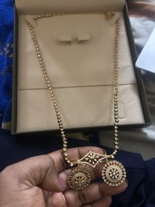Exquisite Diamond Necklace Set