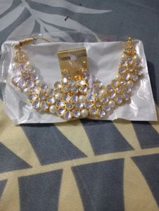 New Without Tag  Pretty Neckl