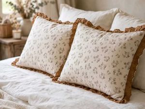 1Pair each Floral Pillow Covers