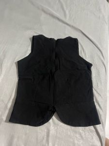 Sleek Black Sleeveless Top