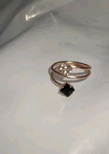 Elegant Rose Gold Ring with Black Stone