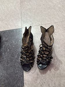 Heels ( Read Description Before Droping Offer)
