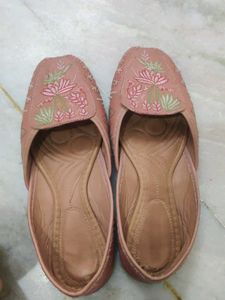Embroidered Pink Juttis and flats