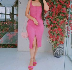Pink bodycon dress