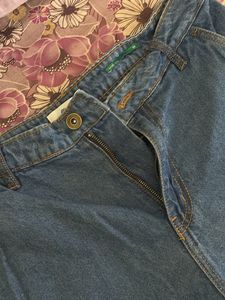 Stylish Wide-Leg Dark Wash Jeans