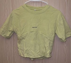 Duoer Studio Cropped T-Shirt