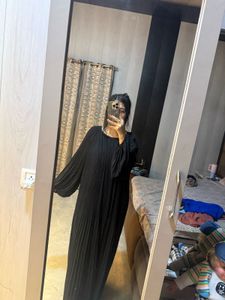 Elegant Black Pleated Maxi Dress🎀🦋🧚🏻‍♀️