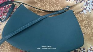 Elegant Green Shoulder Bag