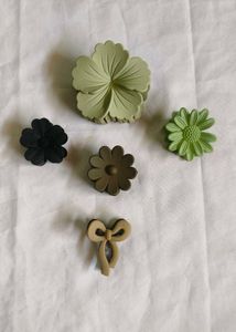 Cute Flower Hair Claw Clips Set