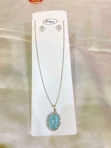 Elegant Turquoise Pendant Necklace and Earrings Se