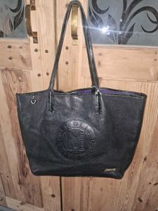 metro city Chic Black Leather Tote Bag