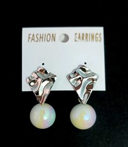 Pearl Drop Earrings