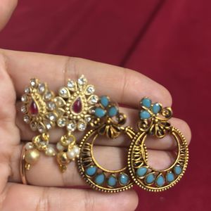 Beautiful Gold Tone Earrings Set