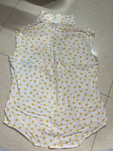 Polka Dot Sleeveless Blouse