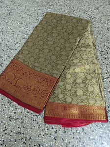 Elegant Soft Tissue Saree with Intricate Border