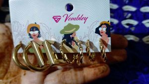 Gold Earring Set