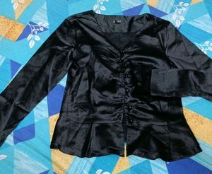 Crop Black Shirt