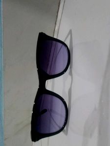 Stylish Black Oversized Sunglasses