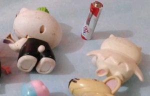 2 toys