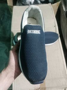 NEW NO USED CASUAL SHOES FOR MAN,