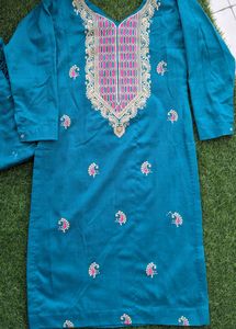 Salwar Kurta Set With Shawl