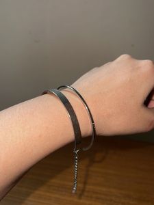 Elegant Silver Tone Bangle Set