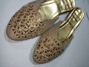 Elegant Gold Embellished Flat Sandals