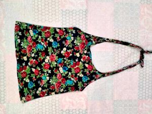 Short Crop Top With Knot