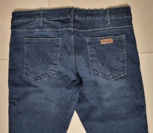 Trendy Men's Wrangler Jeans