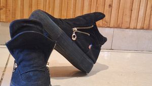 Warm Shoes