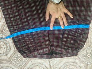 Burgundy Plaid Casual jegging in 34 waist