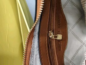 MICHEAL KORS*TERI SHOULDER BAG WD BOX