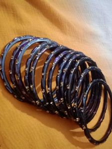 Set of Sparkly Purple Bangles(12)