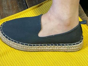 H&amp;M Divided Slip-On Espadrilles